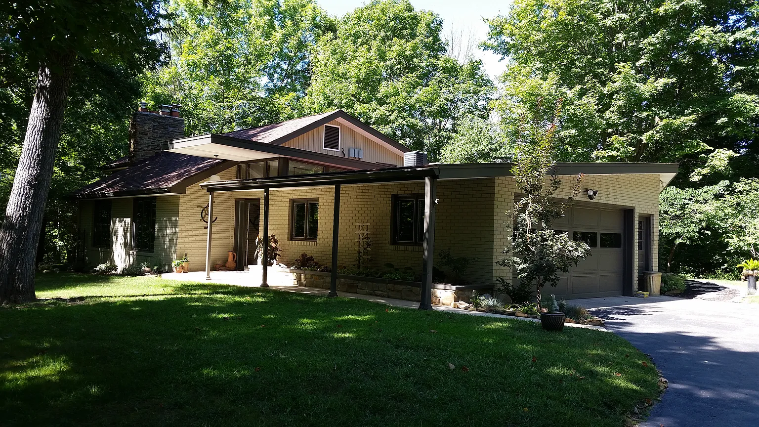 9732 Trilobi Dr photo 1