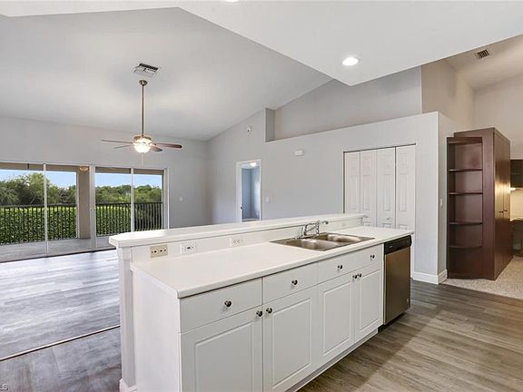 5th image of 28631 Carriage Homes Dr #201