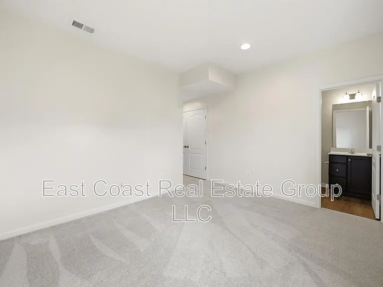 22 Kirby Ct — Photo 17
