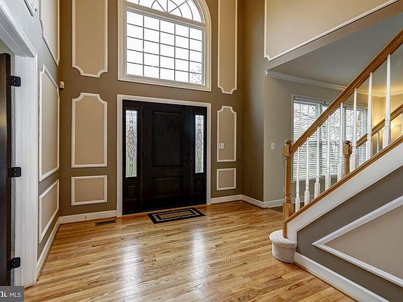 5th image of 4304 Mission Ct