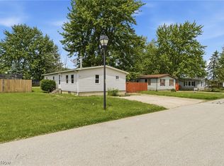 490 Arabian Ct, Lagrange, OH 44050