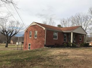 116 Lock Six Rd, Hartsville, TN 37074