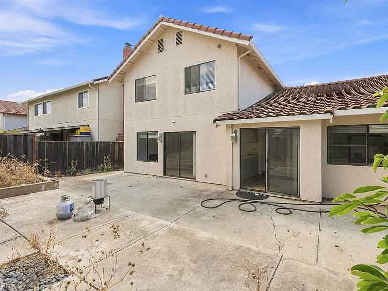 1387 Xavier Ave — Photo 31