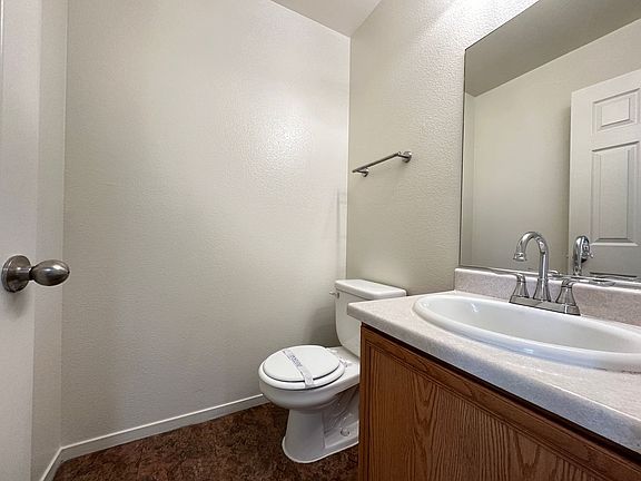 4th image of 6058 Las Nubes Dr