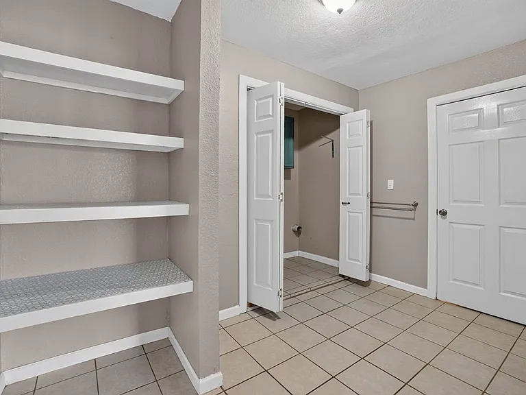 3111 W Louisiana Ave — Photo 36