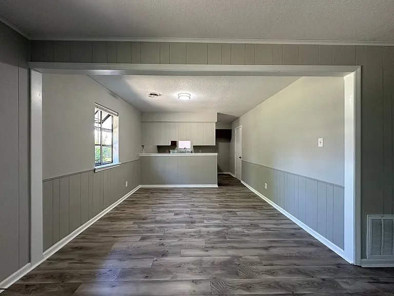 5809 Enid St — Photo 7