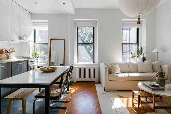 Sold by Compass | media 3