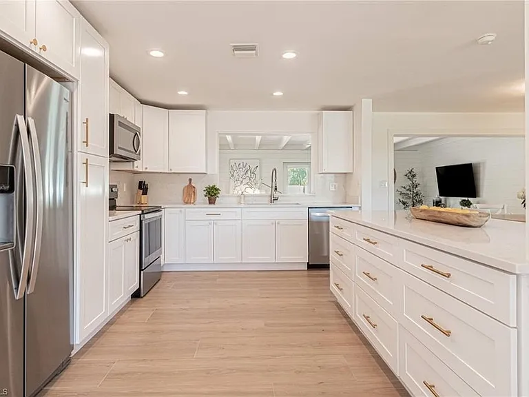1530 Mandarin Rd — Photo 12