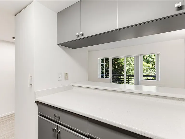 West Park Place — Photo 20