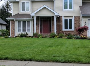 6938 Cloister Rd, Toledo, OH 43617