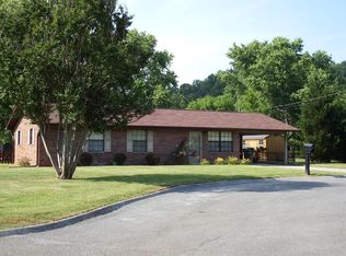 1270 Sandy Bottom Cir, Sevierville, TN 37862