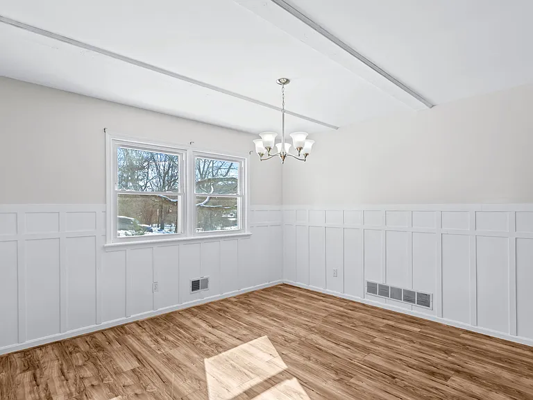 8199 Arnoldtown Rd — Photo 26