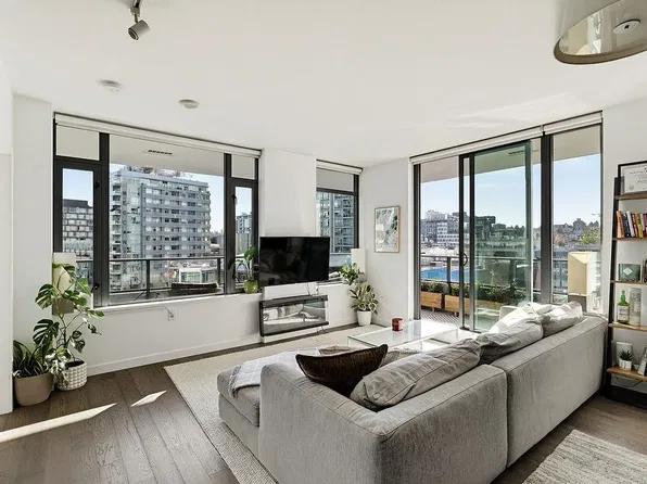 1688 Pullman Porter St #703, Vancouver, BC V6A 0H4