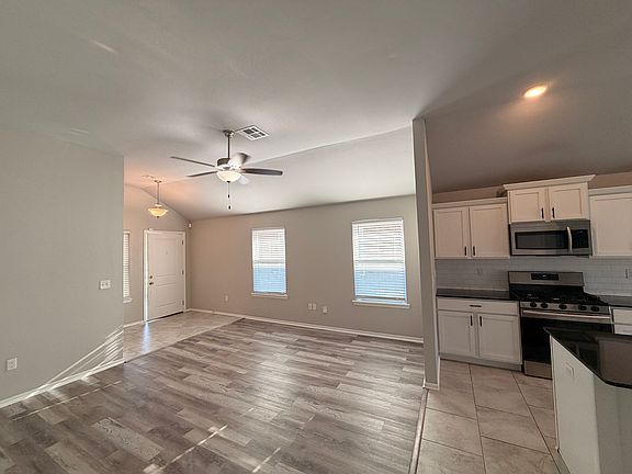 5th image of 11545 SW 8th Cir