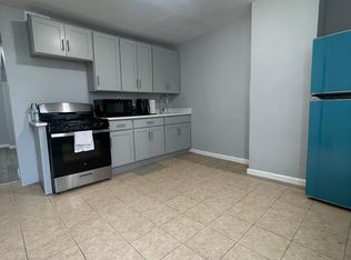 185 Woodlawn Ave #3, Jersey City, NJ 07305