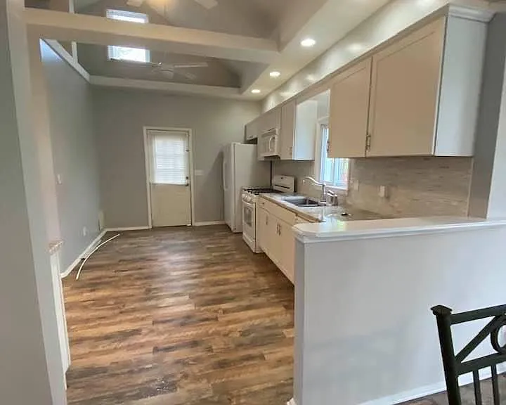 3525 Siam Ave — Photo 10
