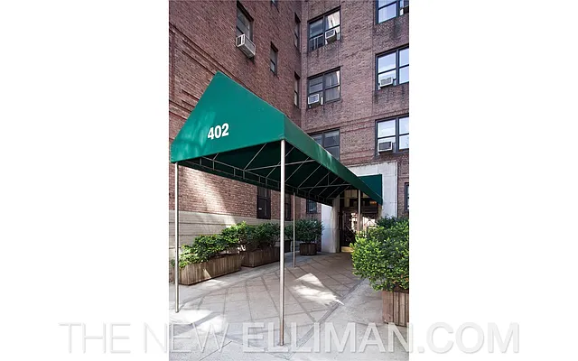 Sold by Douglas Elliman | media 17