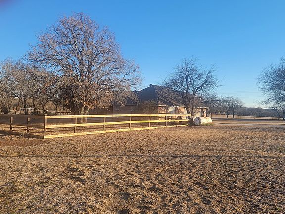 Large fenced back yard