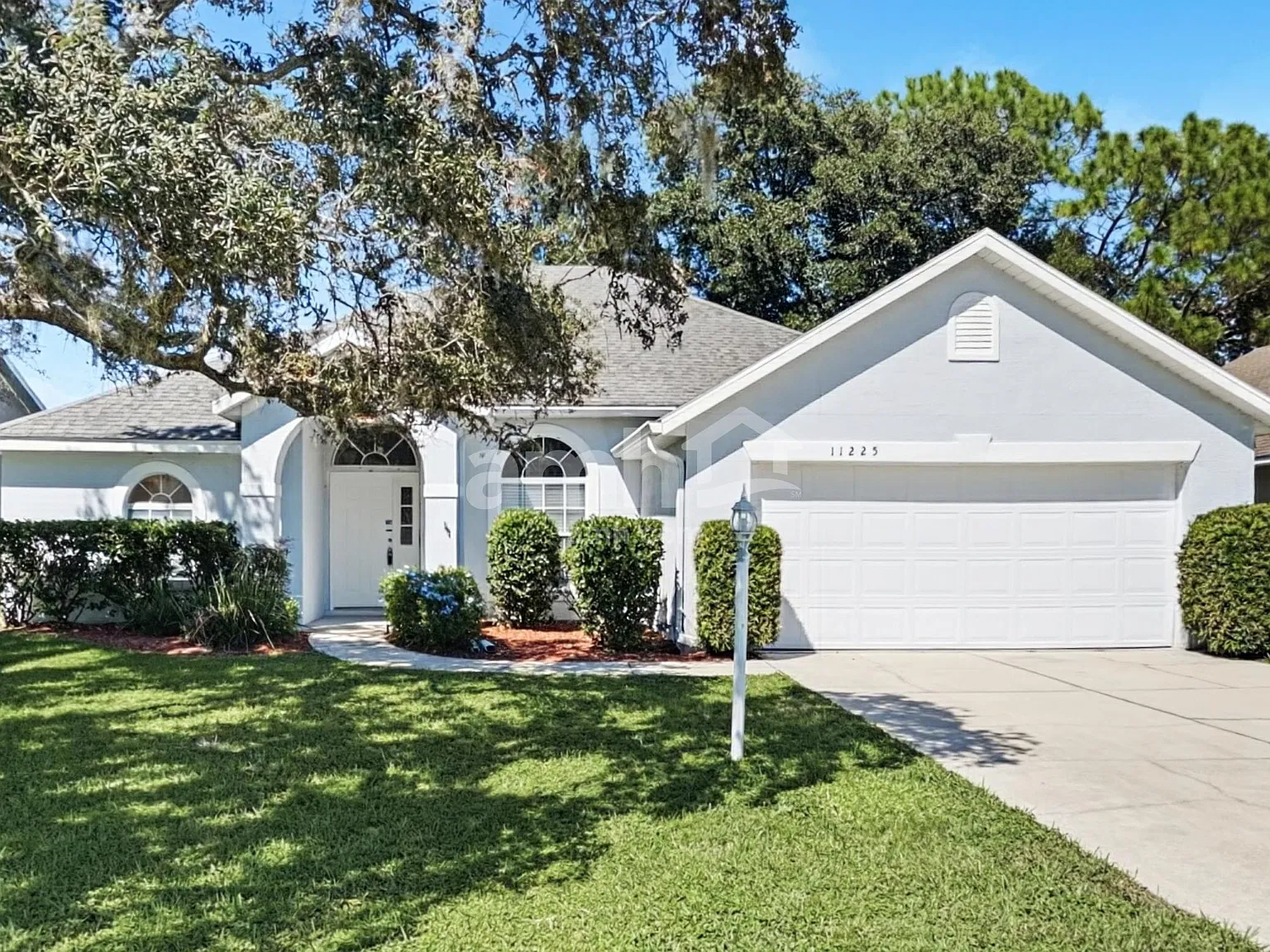3 bed, 2.0 bath, 1458 sqft, $2,185 — Photo 1