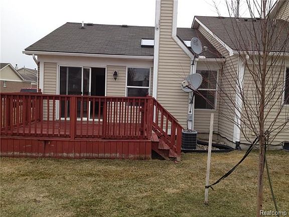4th image of 21749 Lincoln Dr #58
