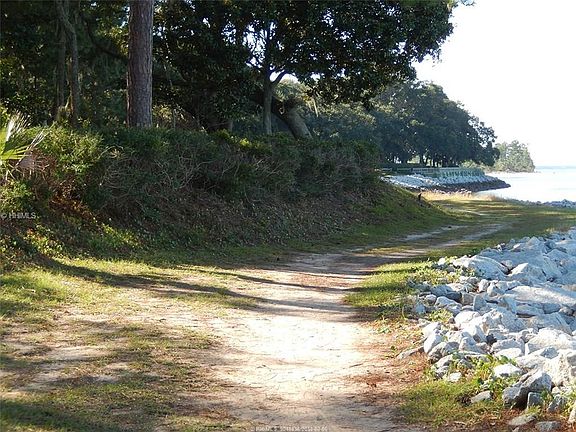 5th image of 6 Dolphin Point Ln #0