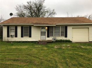 220 S Fairpark St, Riesel, TX 76682