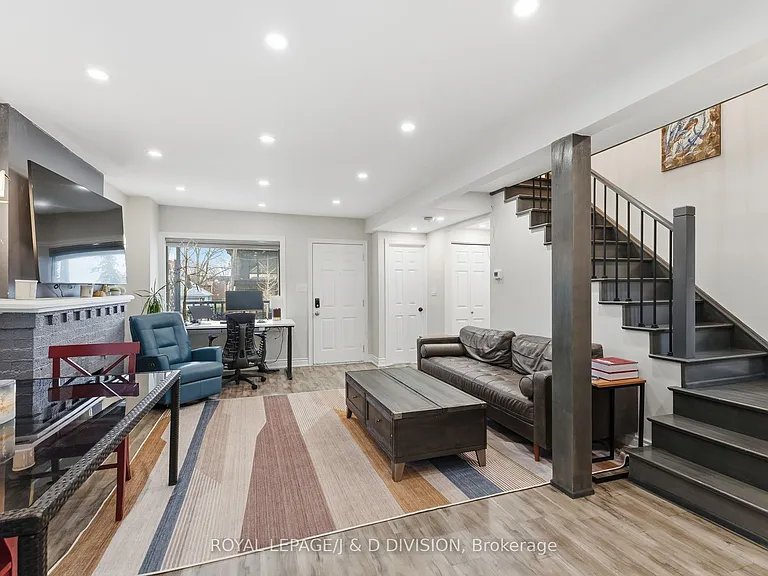 118 Bogert Ave #UPPER — Photo 10