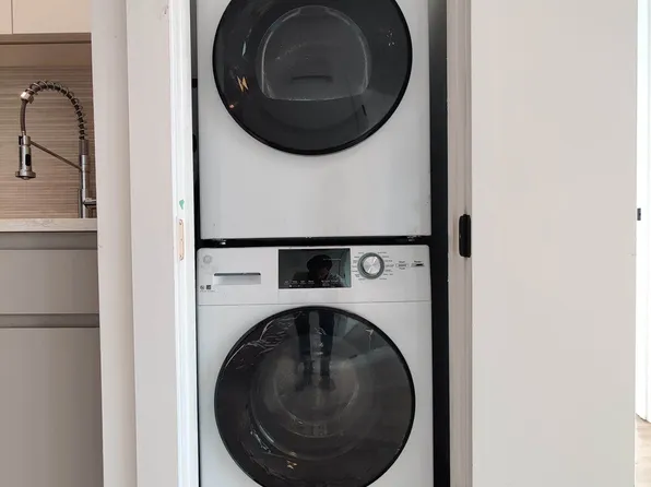 1037 President Street image 11 of 11