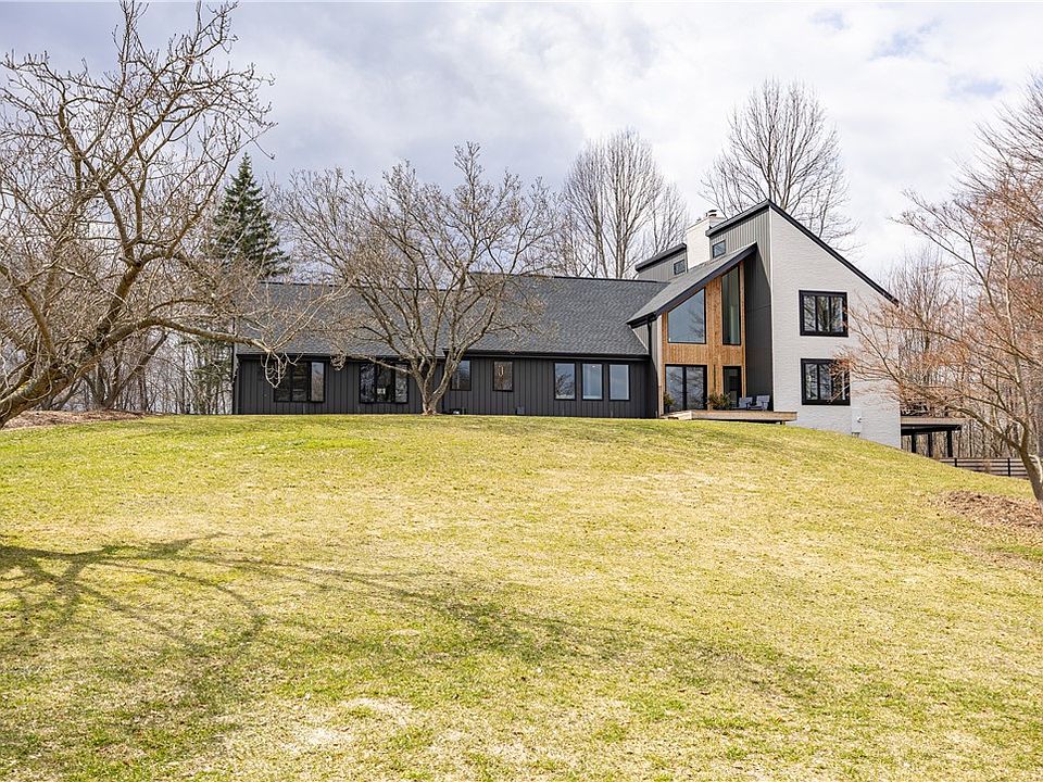 1st image of 1012 Rabbit Ear Pass