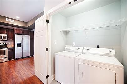 2nd image of 128 Capital St #1