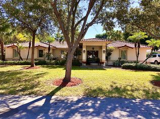 7120 SW 110th Ter, Pinecrest, FL 33156