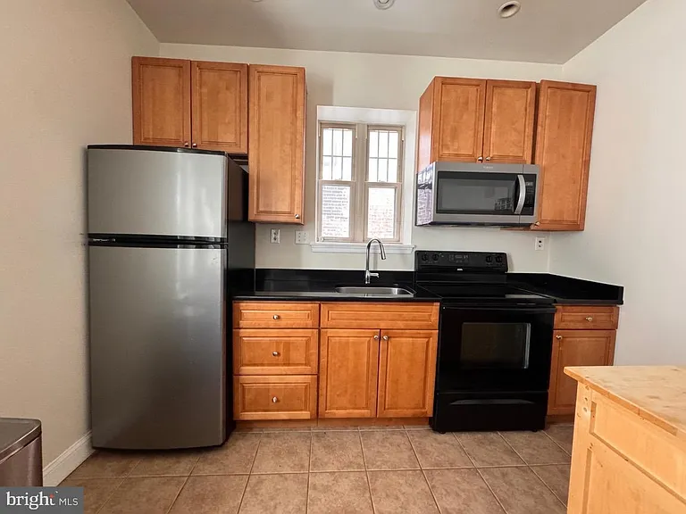 929 S 13th St #2 — Photo 10