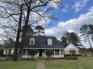 221 Cedar Dr, Ruston, LA 71270