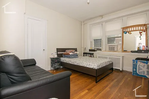 1800 Commonwealth Ave Photo 1