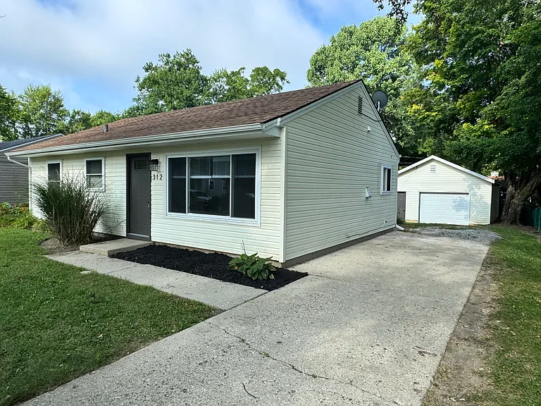 312 Mulberry Blvd — Photo 2