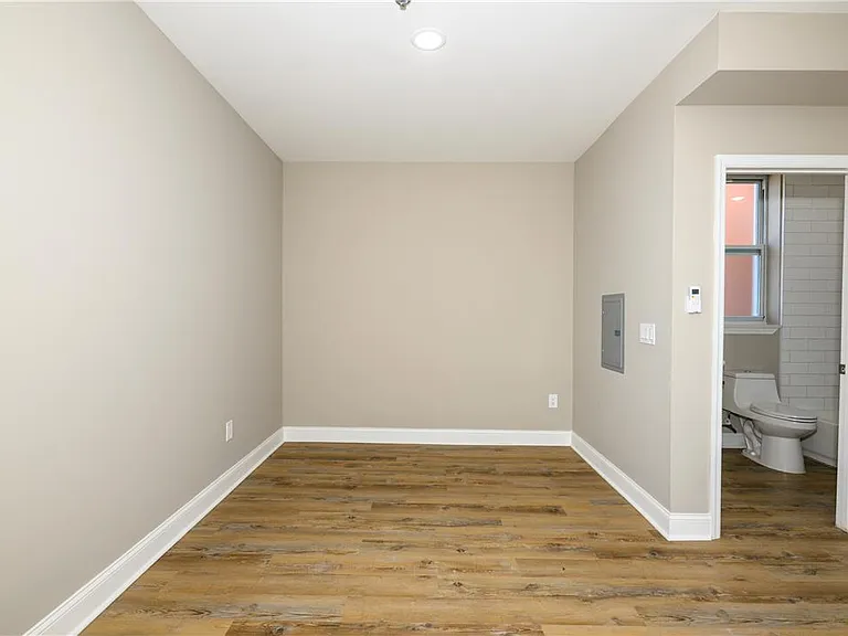 1012 2nd St #STUDIO — Photo 15