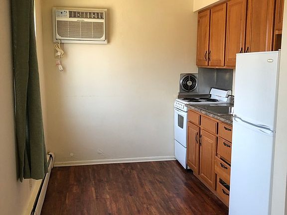 2nd image of 3359 Wunder Ave APT 5