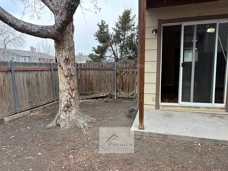 1160 Mazatlan Cir #C — Photo 8