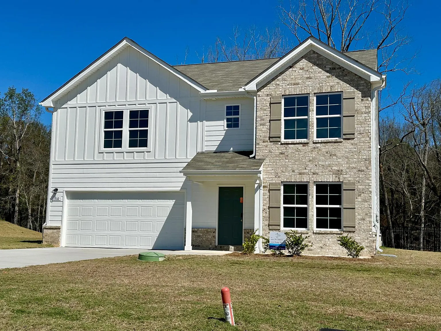5 bed, 2653 sqft, $2,595 — Photo 3