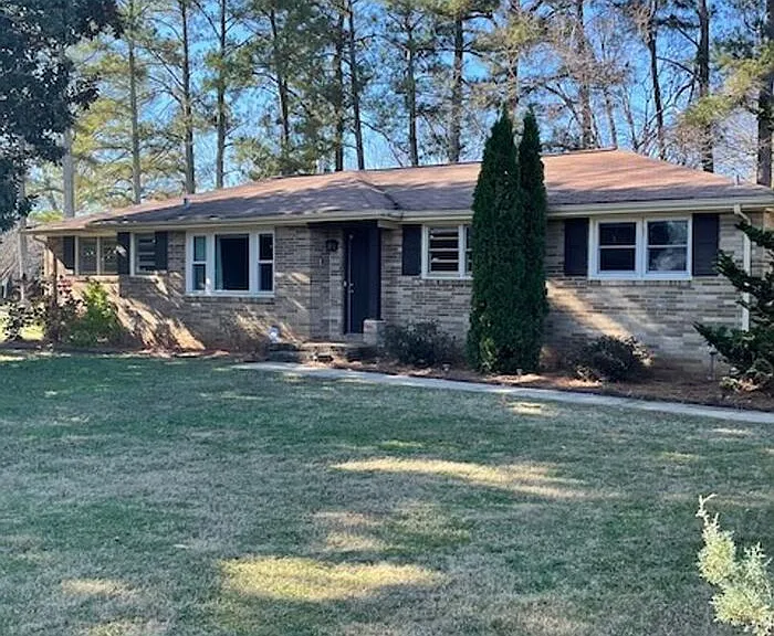6407 Robinhood Ln NW — Photo 7