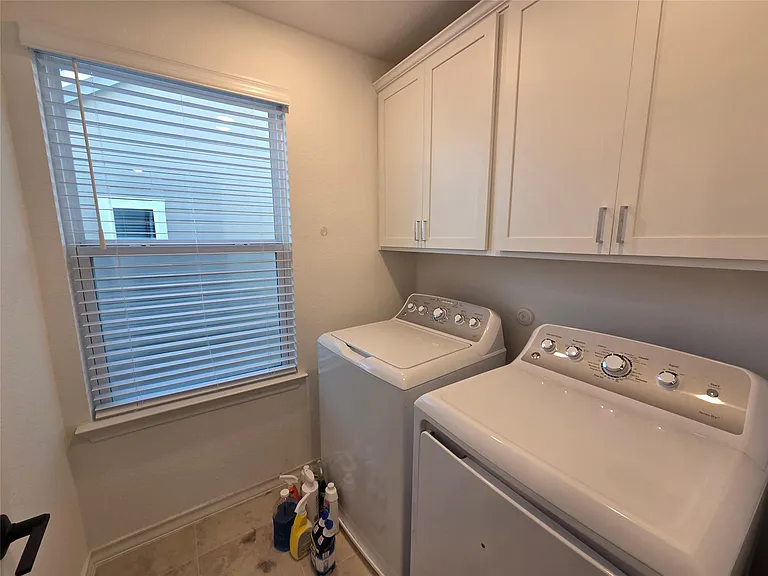 2913 Saint Regis Dr — Photo 11