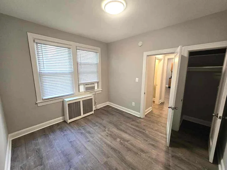 435 16th St SE — Photo 16
