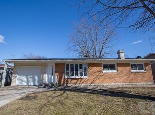 118 Crestview Dr, Burlington, IA 52601