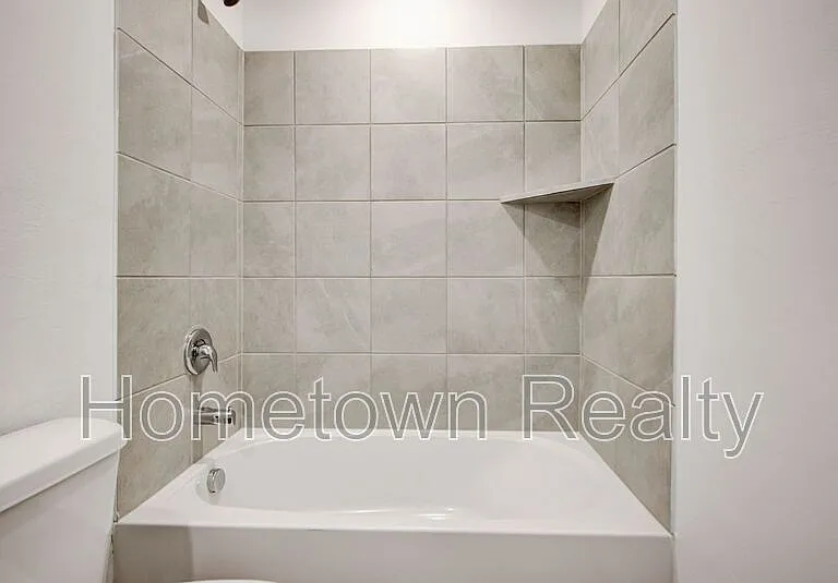 3303 NW 149th St — Photo 32
