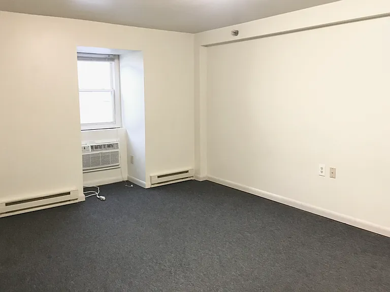 620 S Franklin St #C29 — Photo 7