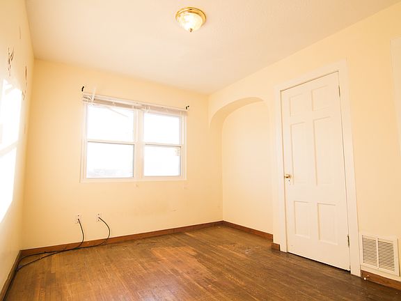 5th image of 2210 Homestead Dr