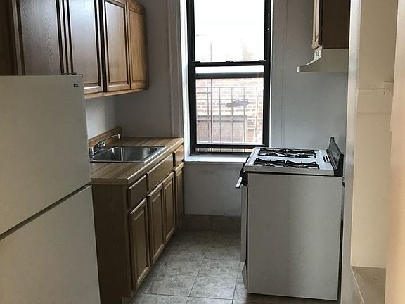 5th image of 4128 55th St APT 11