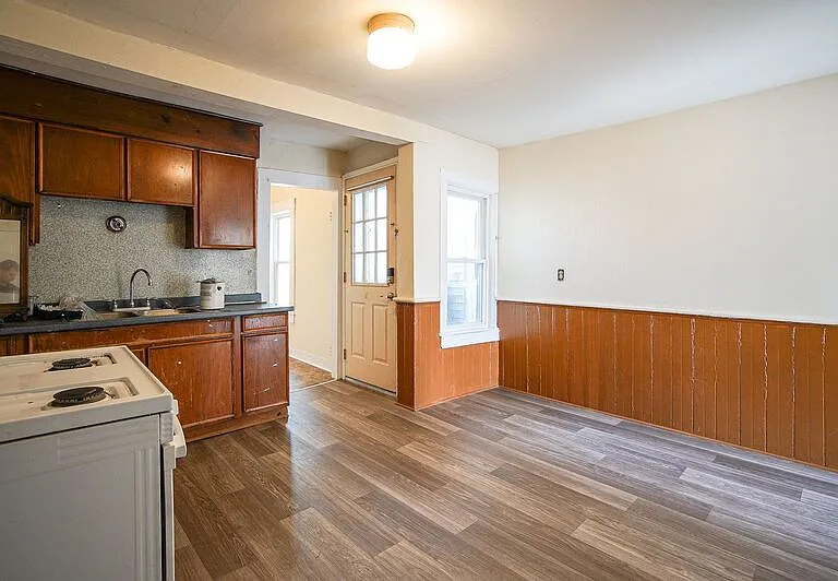 34 Joy St #2R — Photo 3