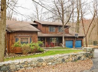 90 E Mountain Rd S, Cold Spring, NY 10516