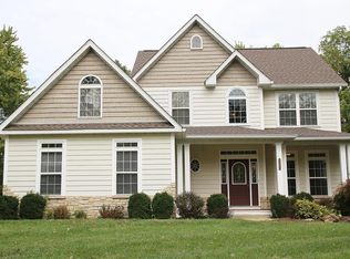 8680 Pardee Ln, Saint Louis, MO 63126
